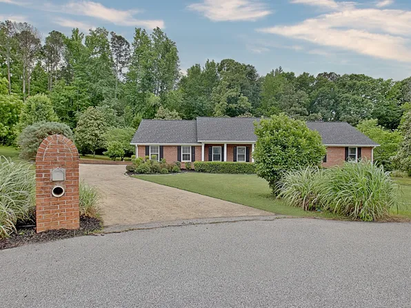 105 Walden Way, Fayetteville, GA 30214