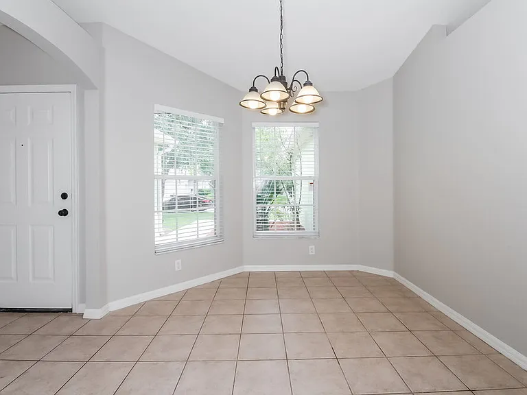 4213 Berkeley Dr — Photo 4