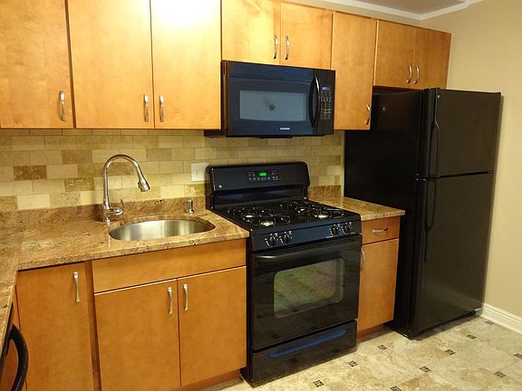 5th image of 2423 N Kennicott Dr Unit 1D