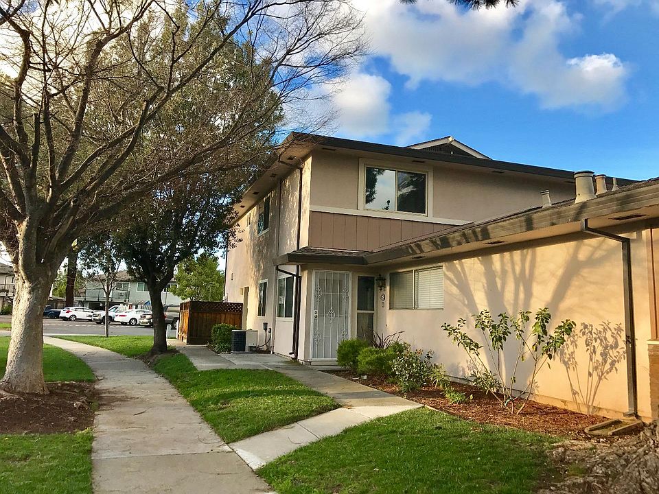1st image of 1277 Bouret Dr Unit 3