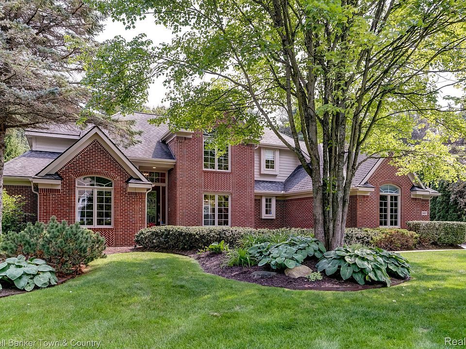 1st image of 5467 Hidden Pines Dr