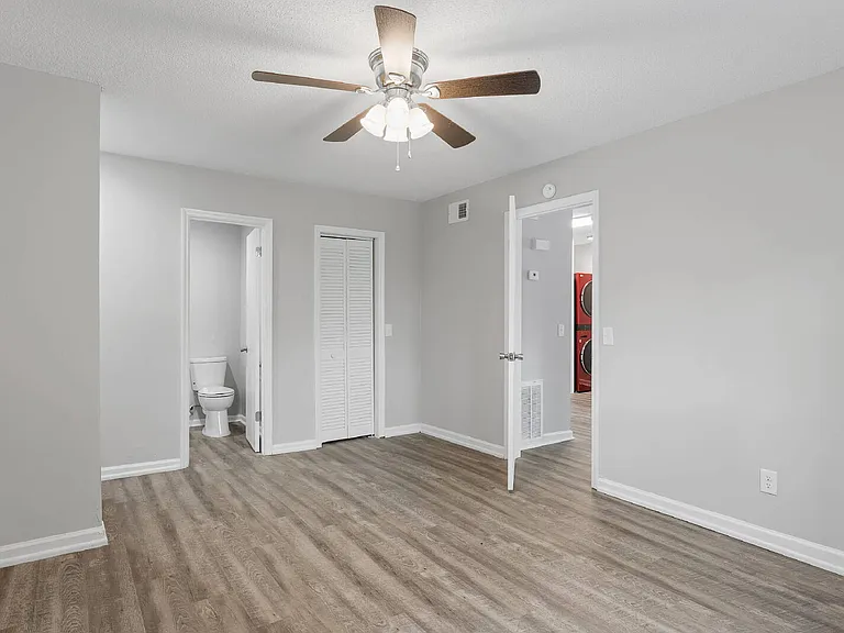 105 Ppoole St #303 — Photo 23