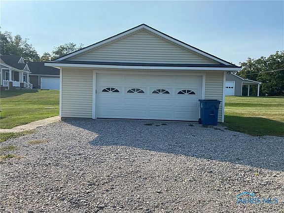 5th image of 158 Seneca Dr