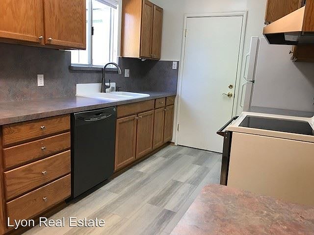 2nd image of 709 Hunt Way