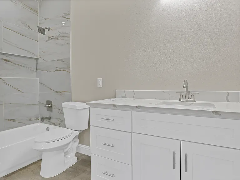 5618 Barkridge Dr — Photo 19