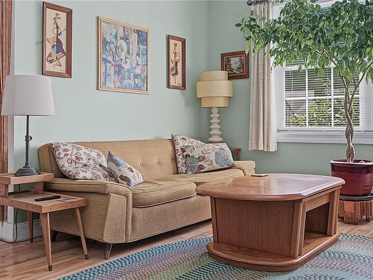 45 Oakwood Ave — Photo 35