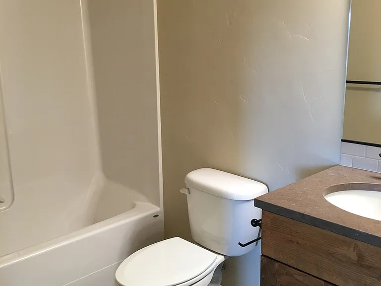 20803 Boulderfield Ave — Photo 15