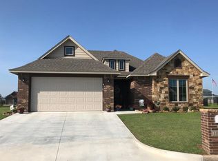 1005 Cobblestone Ct, Muskogee, OK 74403