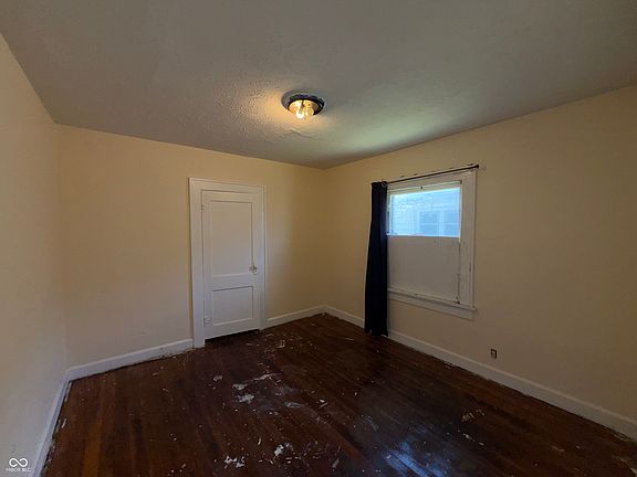 4th image of 37 S Gray St