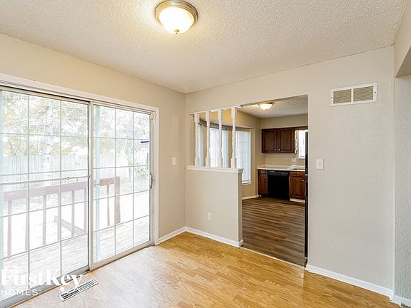 4th image of 2904 NW 3rd Street Ter