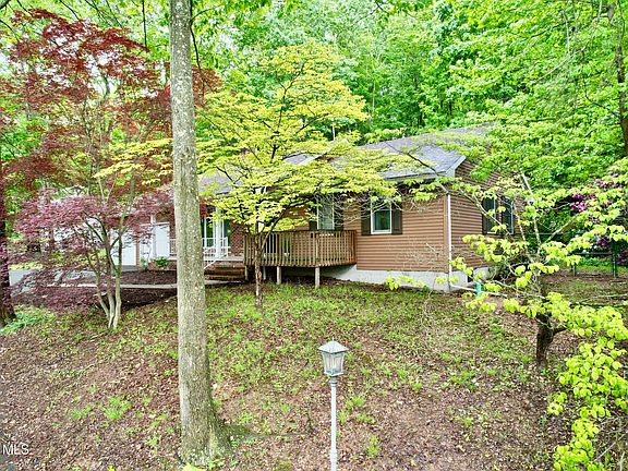 5th image of 508 Oakwood Dr