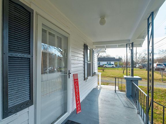 5th image of 1128/1124 Forsythe St NE