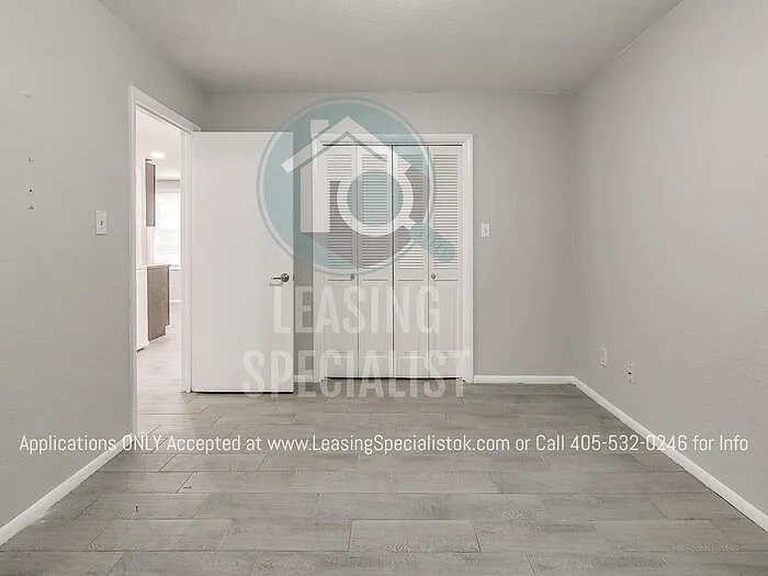 1025 Parsons St — Photo 22