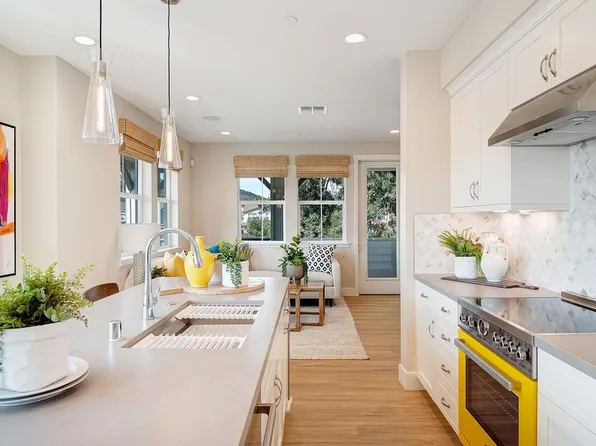 18098 Monterey Rd, Morgan Hill, CA 95037