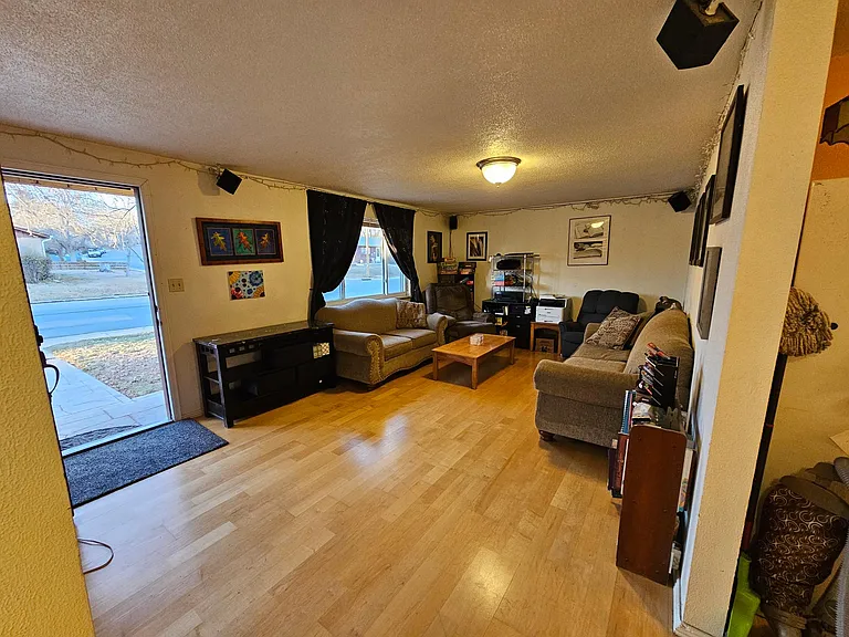 6896 Kidder Dr — Photo 5
