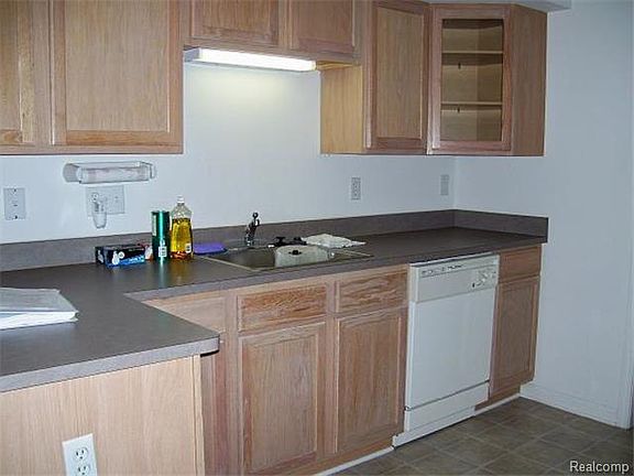 2nd image of 2858 Cottonwood Dr Unit A