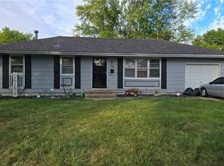 132 SW Moore St, Blue Springs, MO 64014