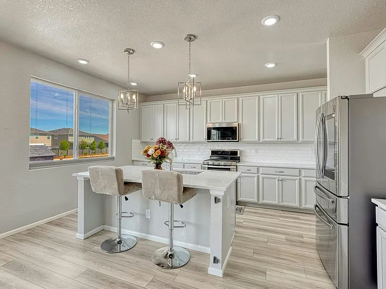 18205 Marsh Wren Ave — Photo 10