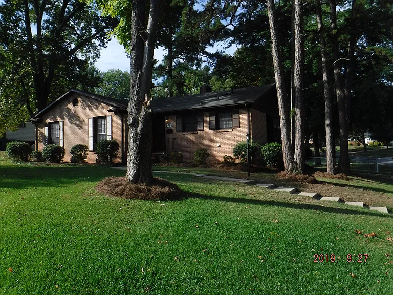 2400 Cartwright Pl — Photo 8