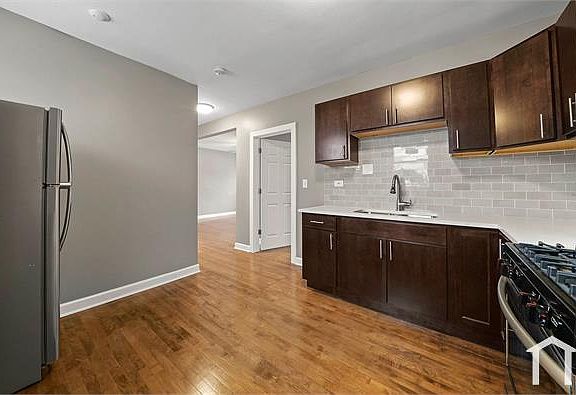 4th image of 8600 S Aberdeen St #2