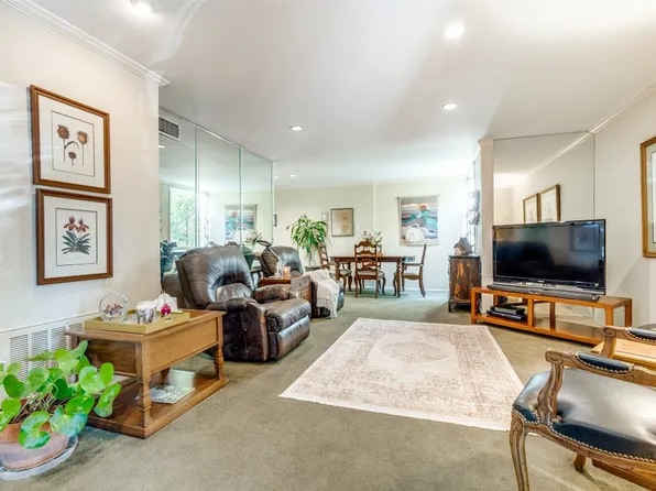 4044 Buena Vista St #216, Dallas, TX 75204