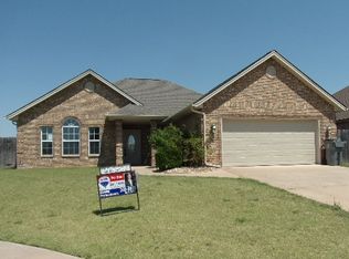 2009 NE 38th St, Lawton, OK 73507