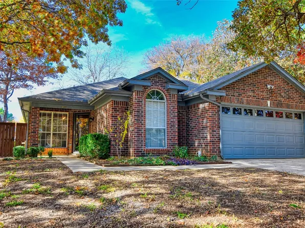 725 Winding Oak Bnd, Lake Dallas, TX 75065