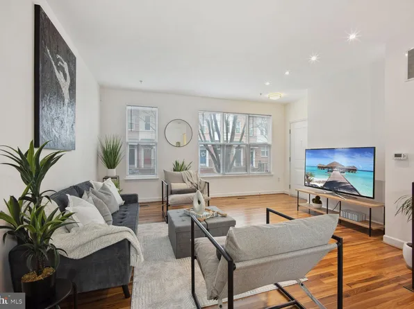 2517 Sayles Pl SE APT 9, Washington, DC 20020