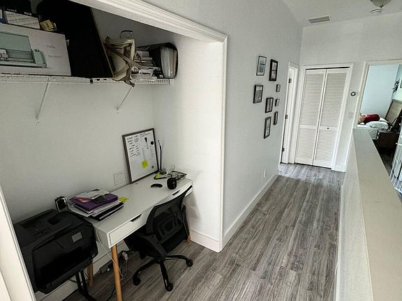 5th image of 10947 Savannah Wood Dr #164