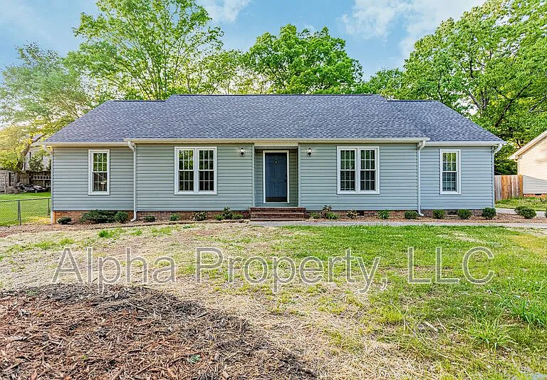111 Canebrake Dr — Photo 2