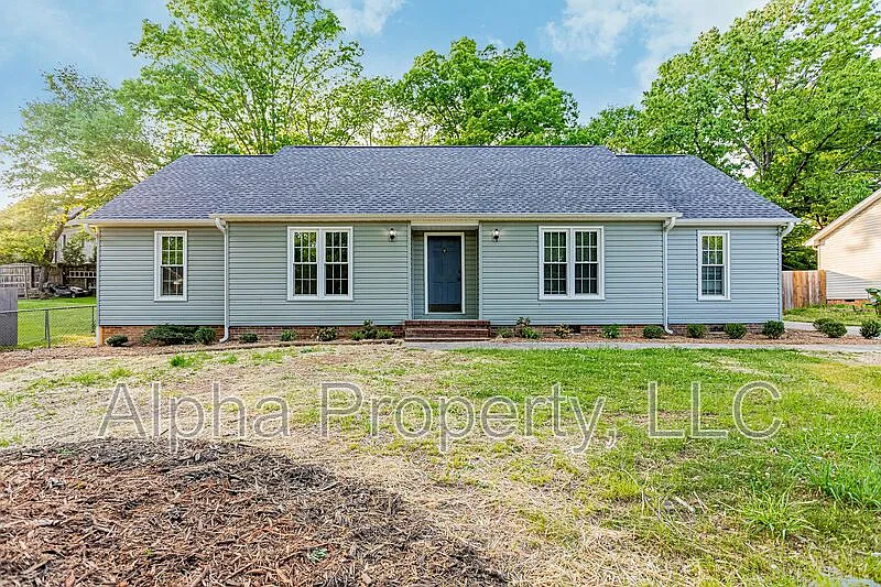 Building Photo - 111 Canebrake Dr
