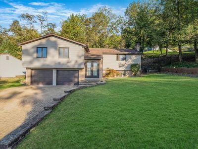 529 Saint George Dr, North Versailles, PA, 15137