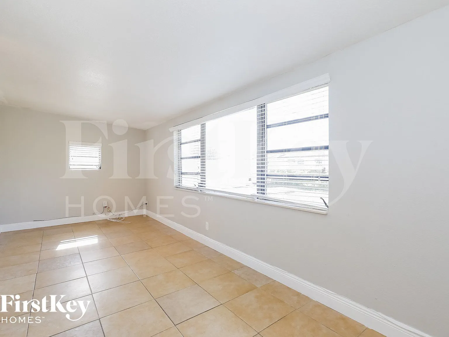 4 bed, 3.0 bath, 1772 sqft, $4,120 — Photo 4