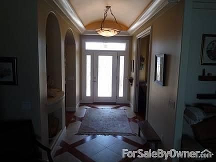 5th image of 297 Lake Dr