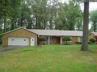 8915 Altura Dr NE, Warren, OH