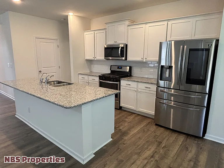 2830 Red Barn Rd — Photo 3
