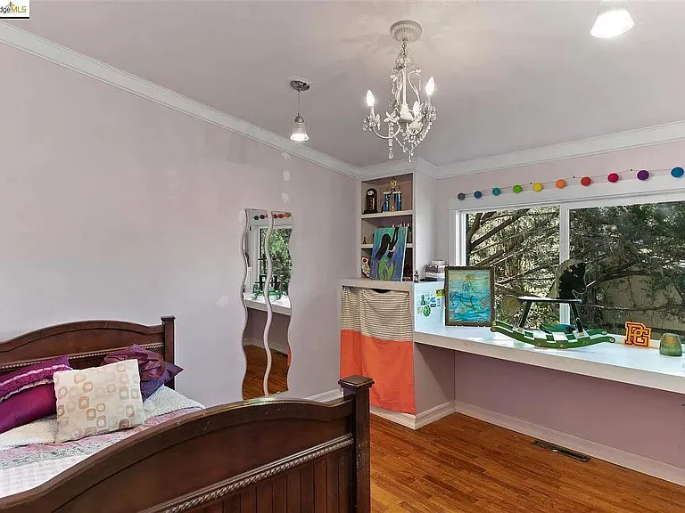 1031 Short St — Photo 11
