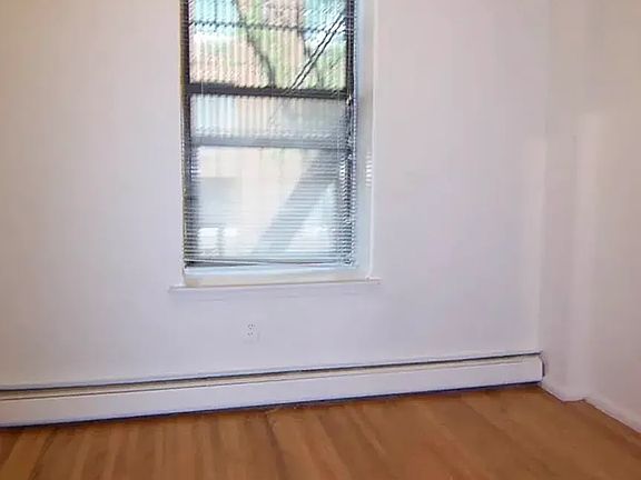 3rd image of 415 W 52nd St APT 1A