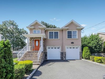 117 Fournier Cres, Elmwood Park, NJ, 07407