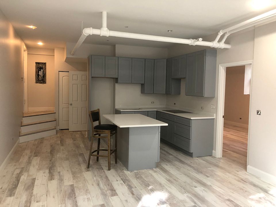 1st image of 5018 S Woodlawn Ave APT 1N