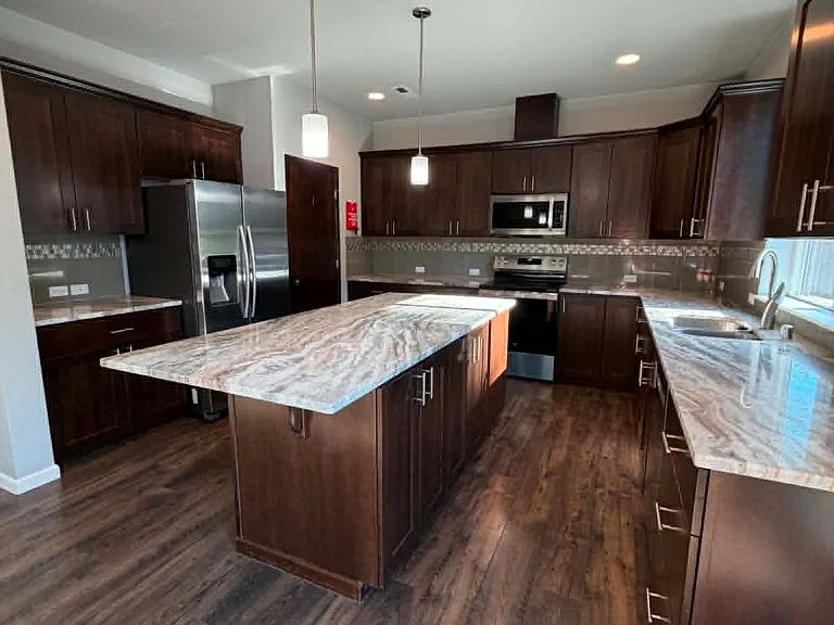 15550 Chad Dr SE — Photo 10
