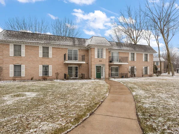 2629 Georgetowne Dr Unit B-2, Highland, IN 46322