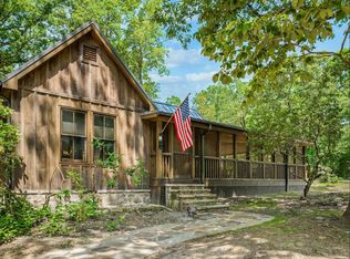 73 Hull St, Mentone, AL 35984