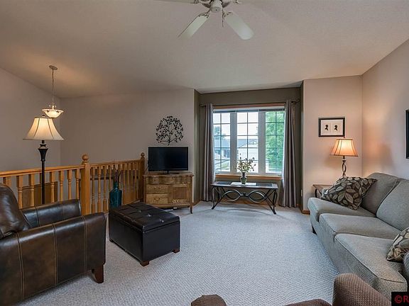 5th image of 528 Lesueur Ave