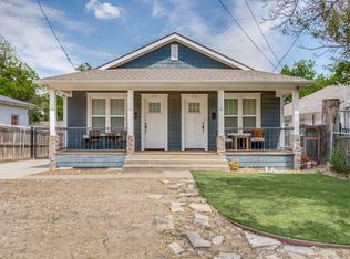 818 N Beckley Ave, Dallas, TX 75203
