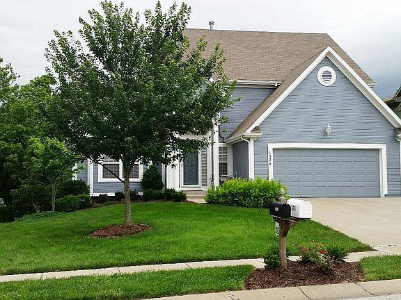 4th image of 1324 Honeysuckle Dr