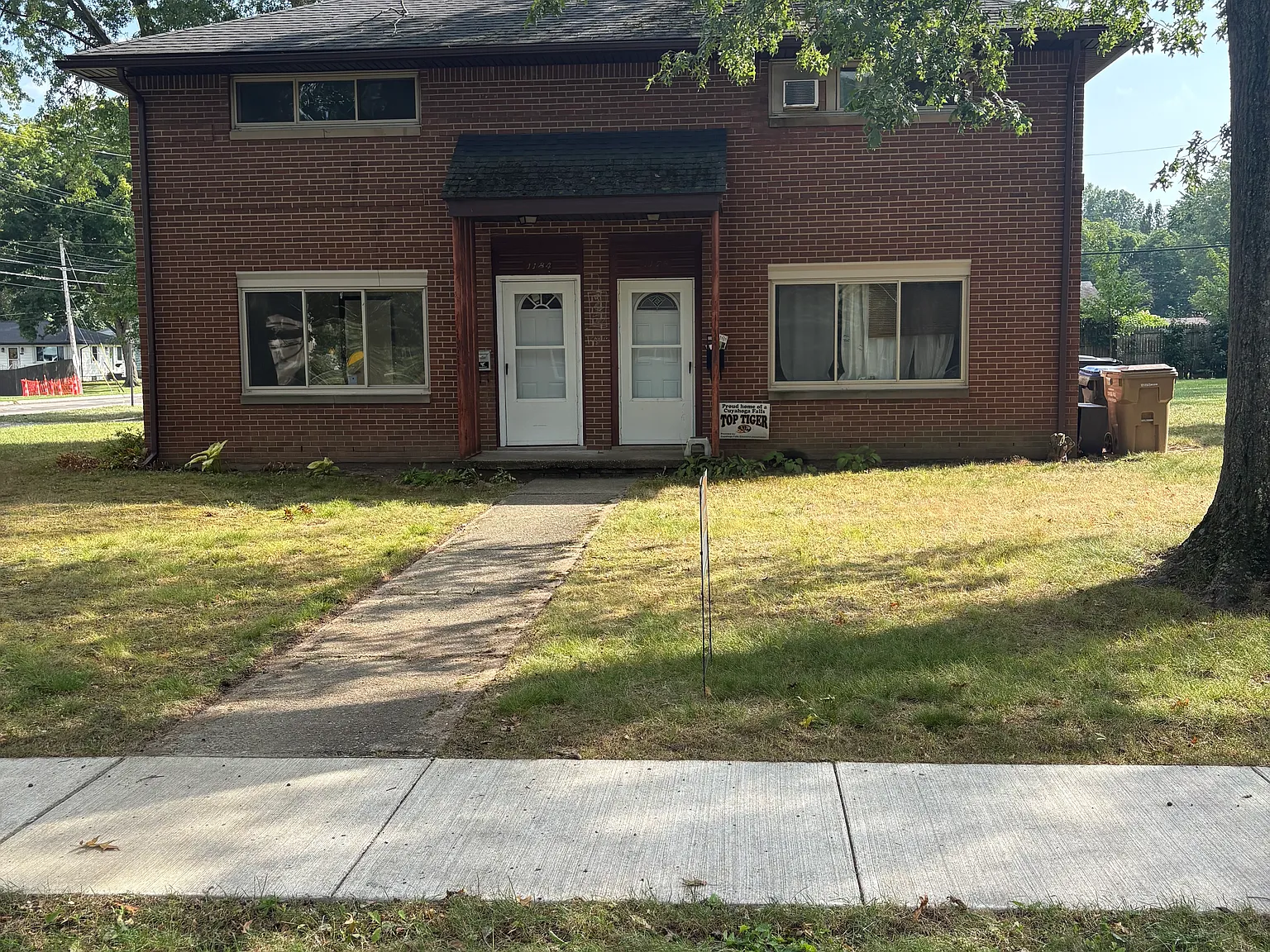 2 bed, $950 — Photo 1