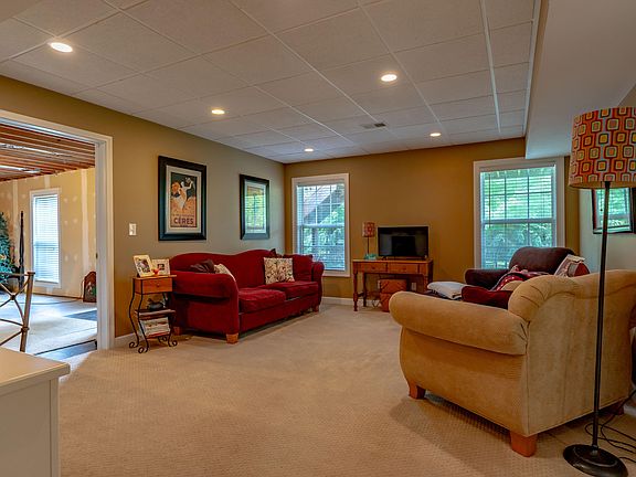5th image of 137 Blossom Cir