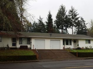 2055 W Harrison Ave, Cottage Grove, OR 97424