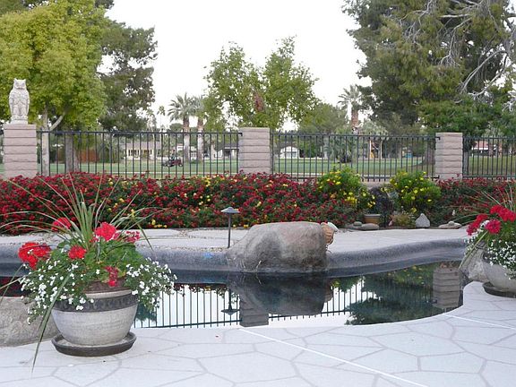 3rd image of 1112 N Villa Nueva Dr